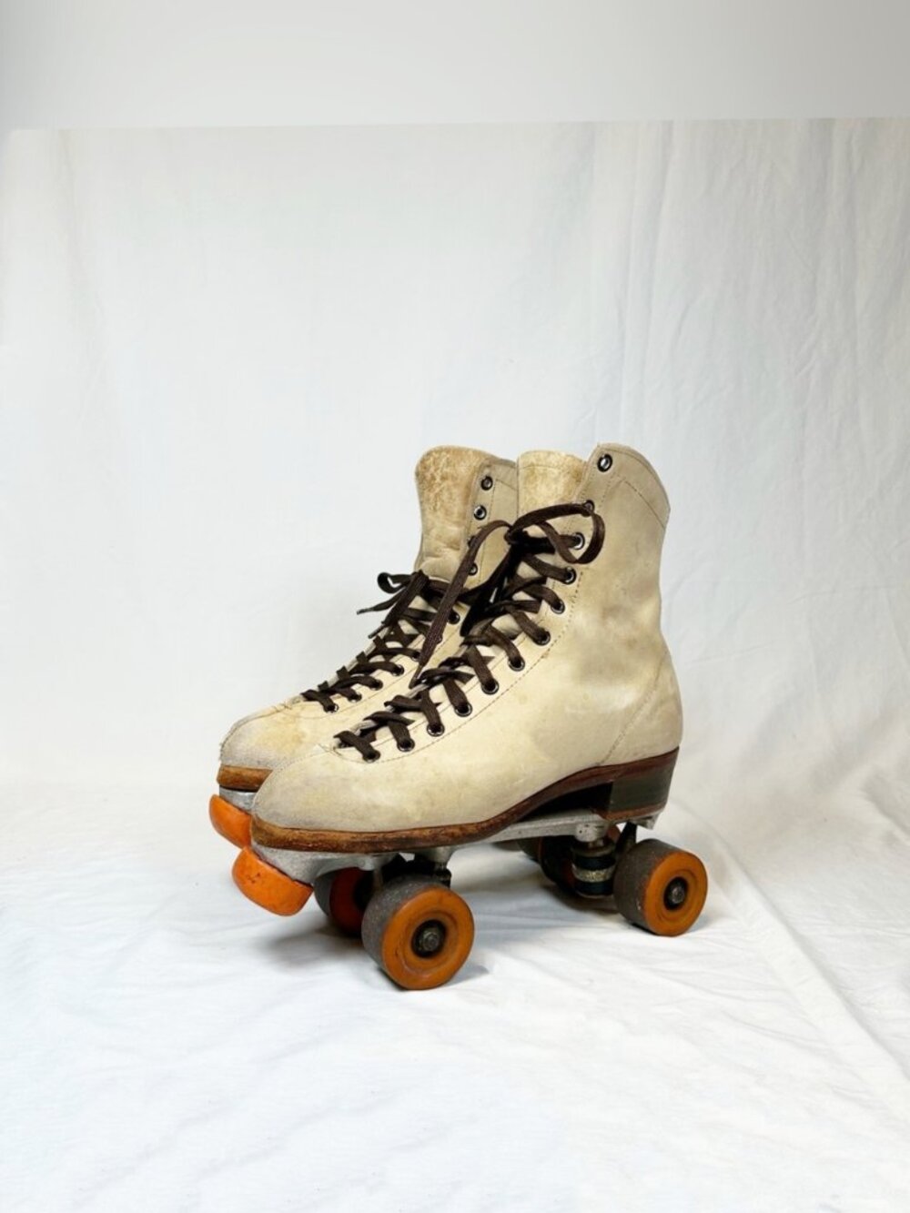 Vintage Chicago Skates Sure Grip Tan Leather Roller Rink Rental Roller Skates~8~